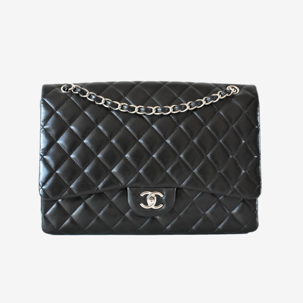 Chanel Maxi Timeless Single Flap bag