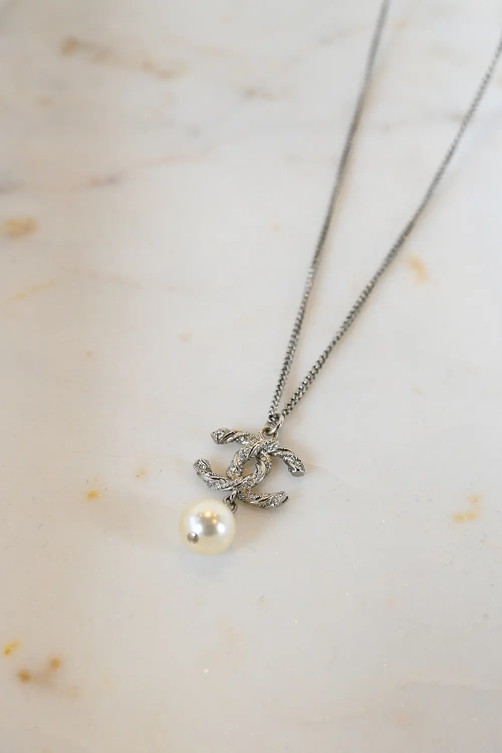 Chanel CC Pearl Necklace B14 V