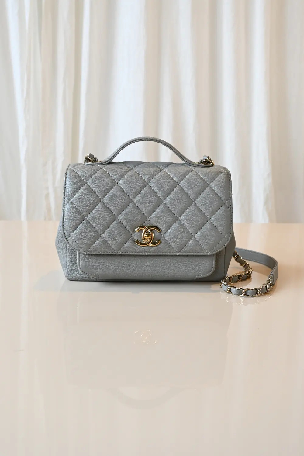 Chanel Business Affinity Medium flap | grey