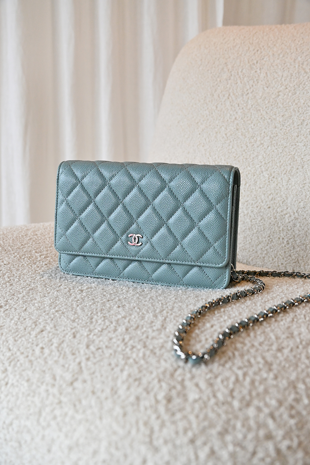 Chanel 20B Classic Wallet On Chain