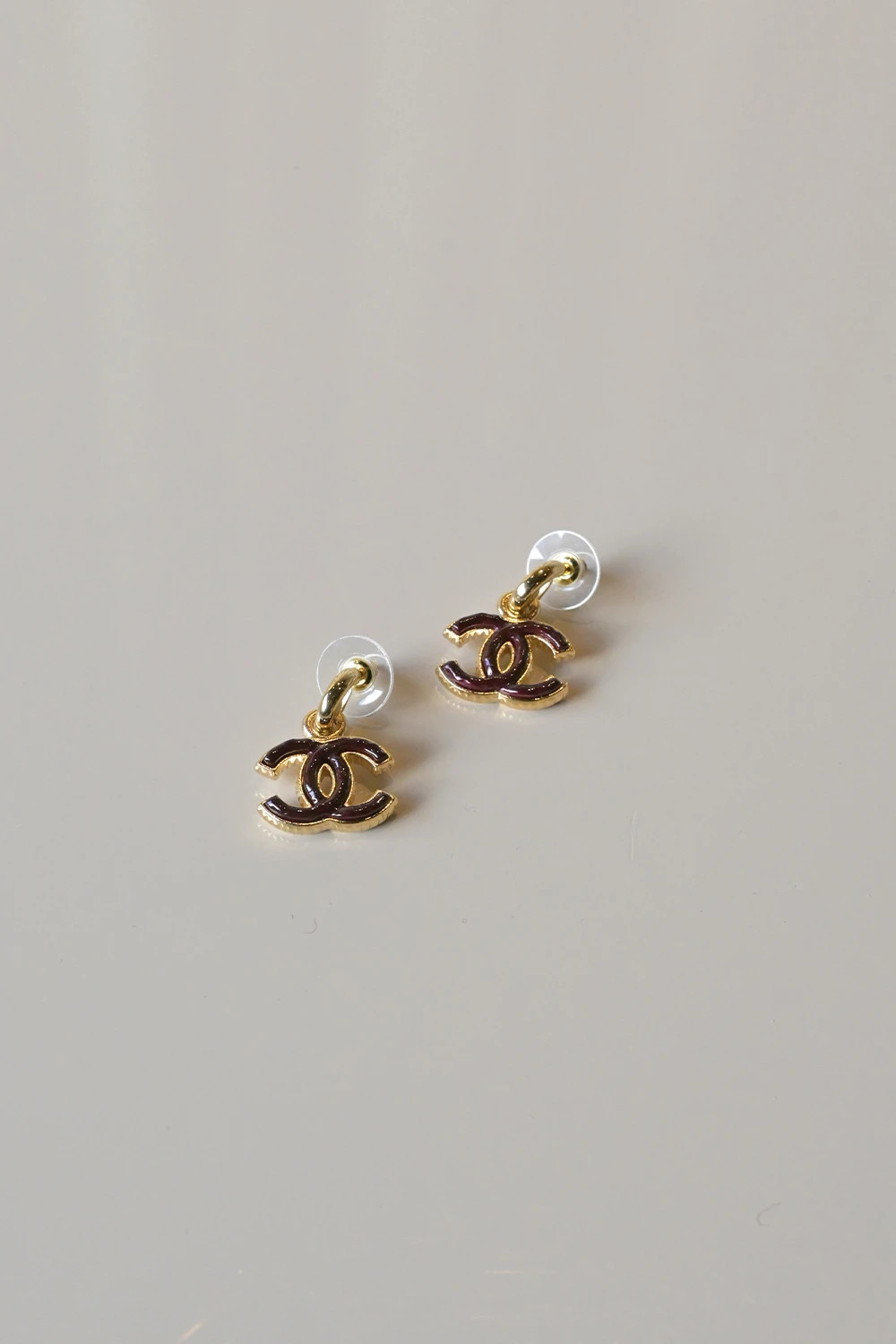Chanel Burgundy CC drop earrings A22