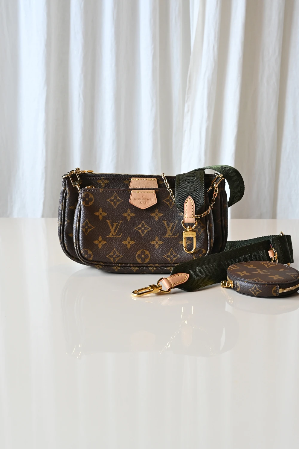 Louis Vuitton Multi pochette accessoires | monogram